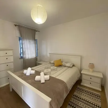 Casa Aconchegante Em * Ferrel (Leiria)